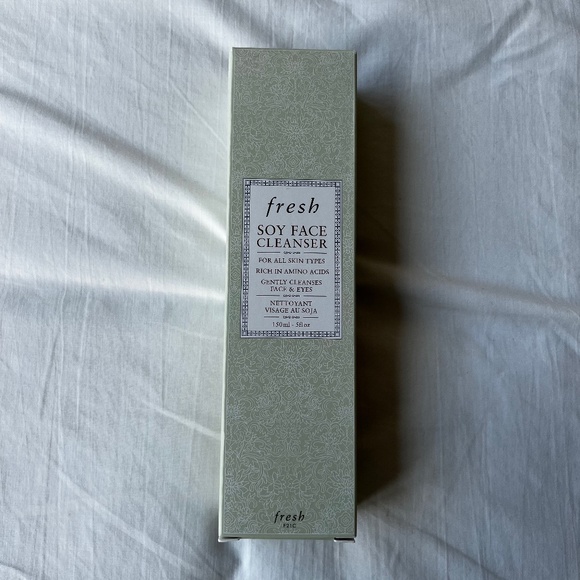 Fresh beauty soy face cleanser 150ml - Picture 1 of 1